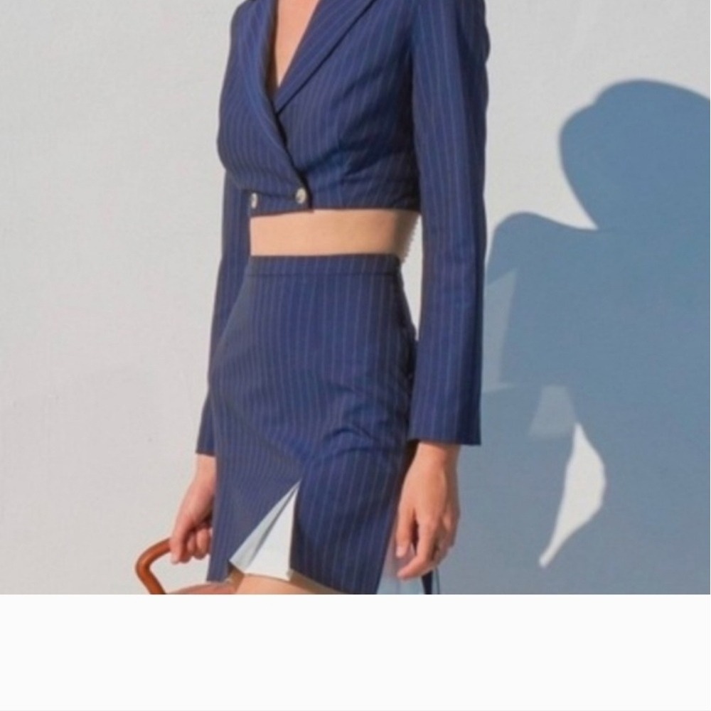 STAUD Navy Pinstripe Cropped Blazer Tailored Chic Minimalist Jacket Size 6 - Picture 11 of 12